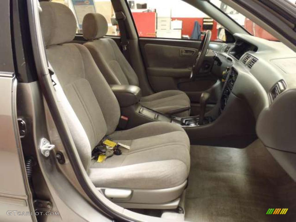 Gray Interior 1999 Toyota Camry LE Photo #38688612