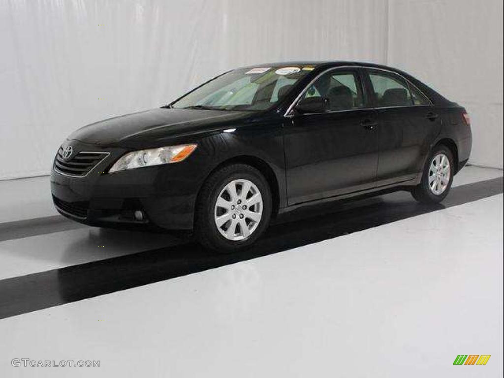 2007 Camry XLE - Black / Bisque photo #4