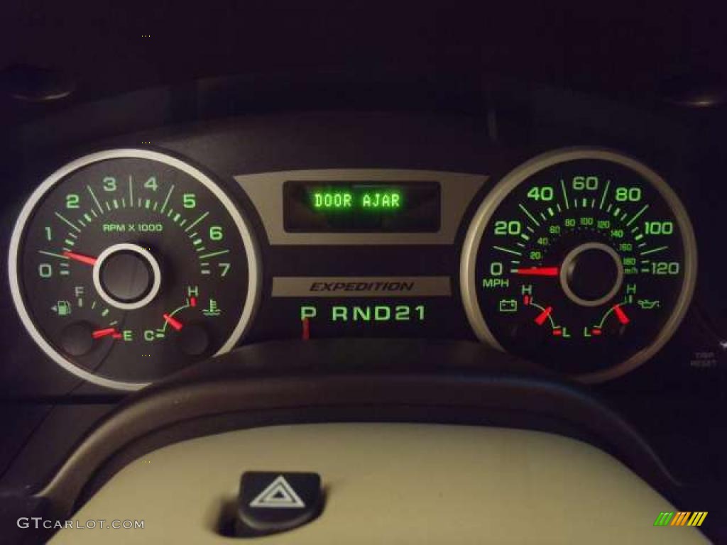 2005 Ford Expedition Eddie Bauer Gauges Photo #38689192