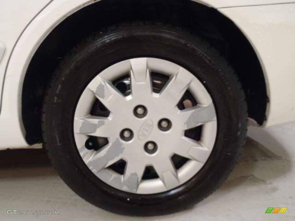 2005 Optima LX - Pearl White / Beige photo #11