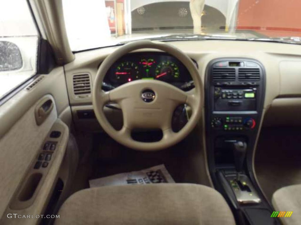 2005 Optima LX - Pearl White / Beige photo #14