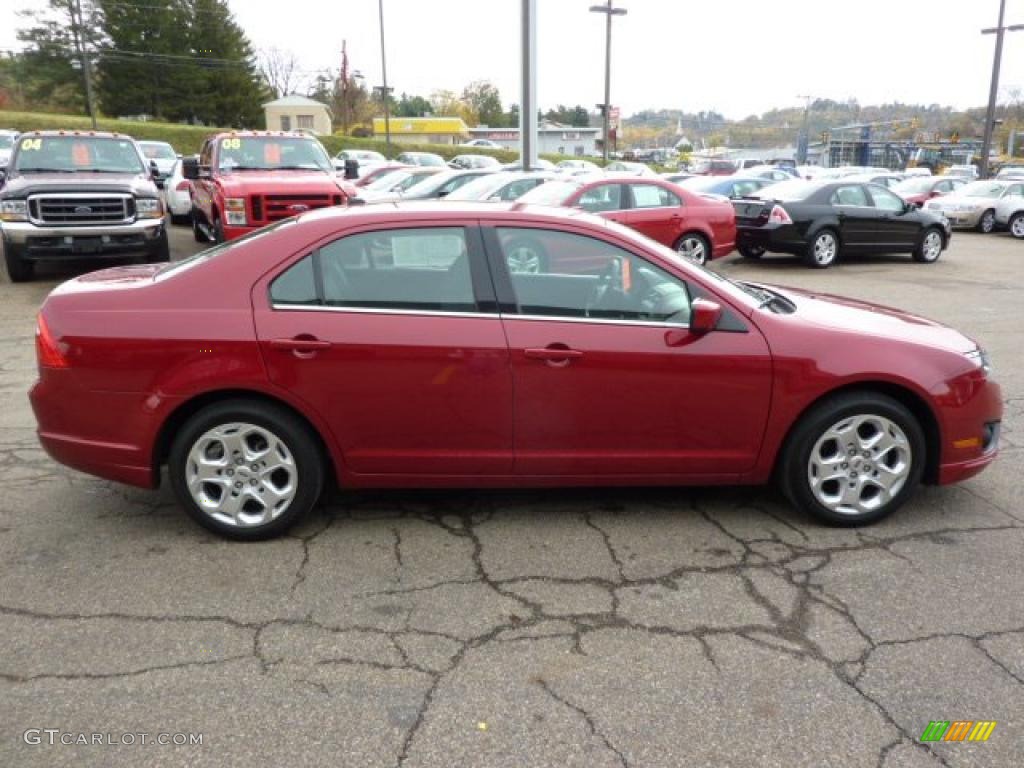 2010 Fusion SE V6 - Sangria Red Metallic / Charcoal Black photo #5