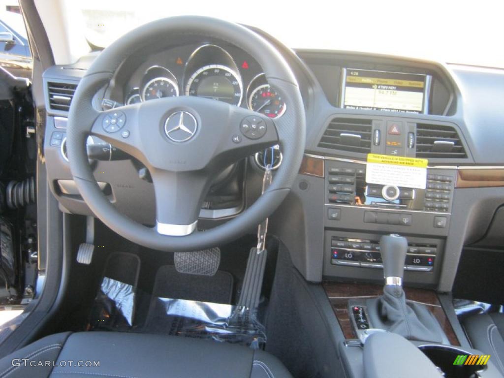 2011 Mercedes-Benz E 350 Coupe Controls Photo #38692054