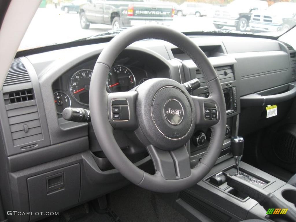 2011 Jeep Liberty Sport 4x4 Dashboard Photos