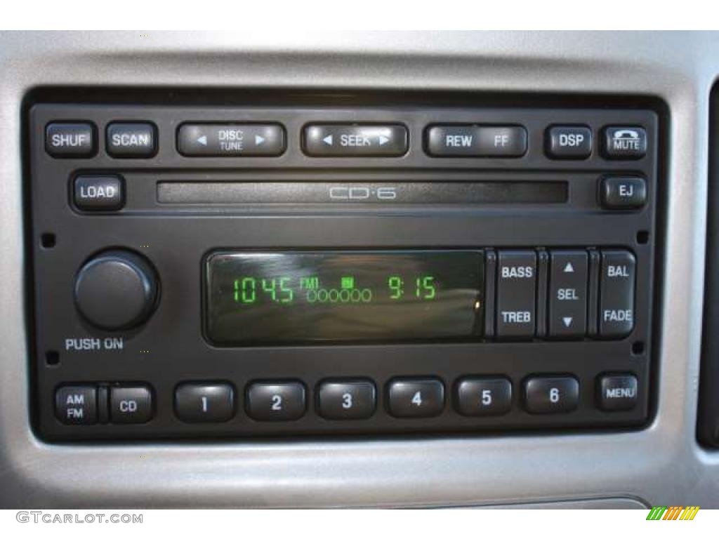 2004 Ford Escape Limited 4WD Controls Photo #38694247
