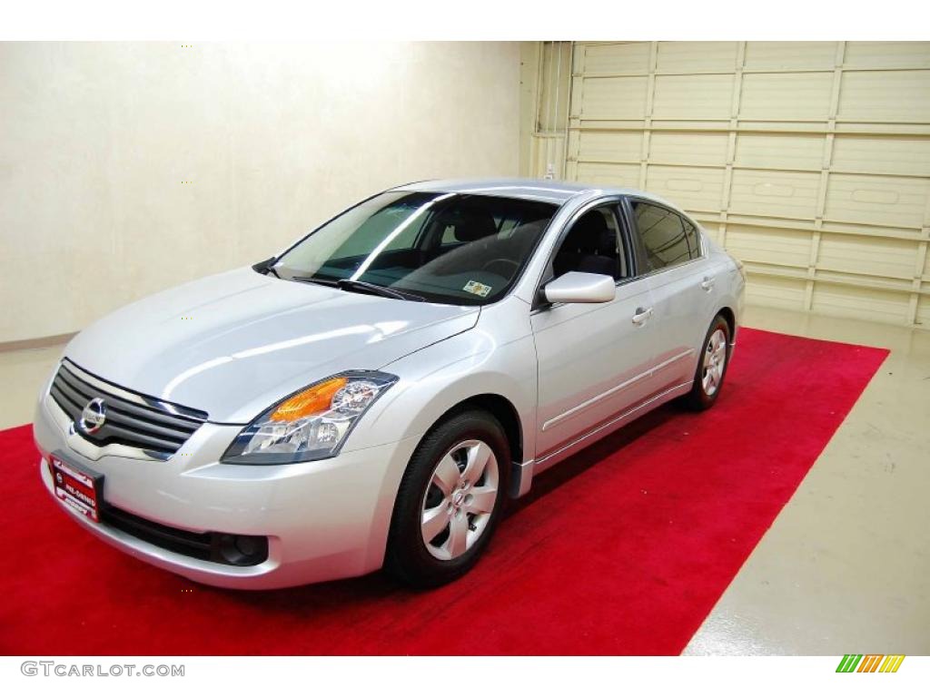 2008 Altima 2.5 S - Radiant Silver Metallic / Charcoal photo #3