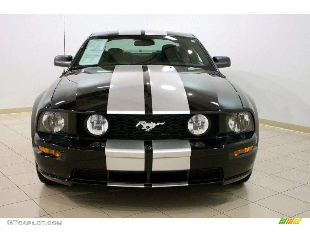Black 2006 Ford Mustang GT Premium Coupe Exterior Photo #38696151