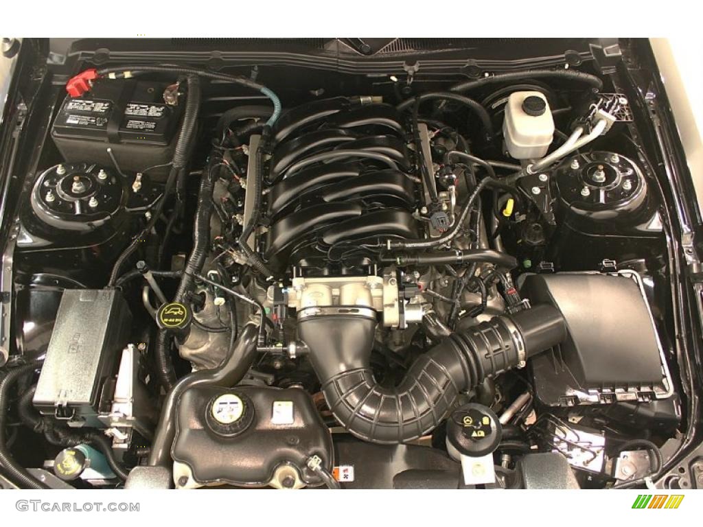 2006 Ford Mustang GT Premium Coupe 4.6 Liter SOHC 24-Valve VVT V8 Engine Photo #38696510