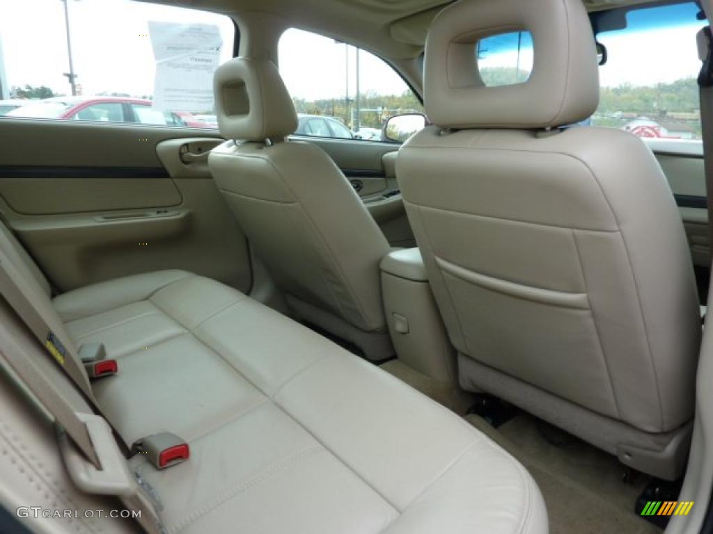 Neutral Beige Interior 2005 Chevrolet Impala LS Photo #38696923