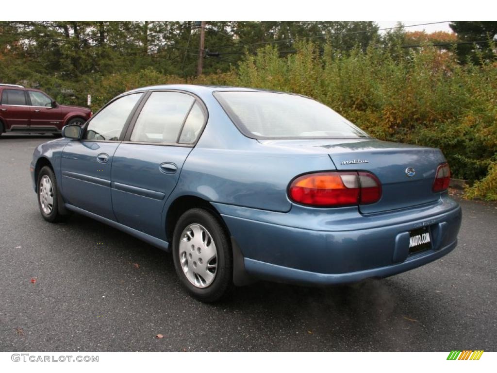 1998 Malibu Sedan - Medium Opal Blue Metallic / Light Gray photo #4