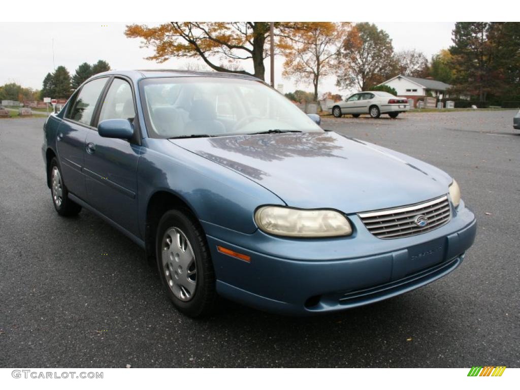 1998 Malibu Sedan - Medium Opal Blue Metallic / Light Gray photo #8