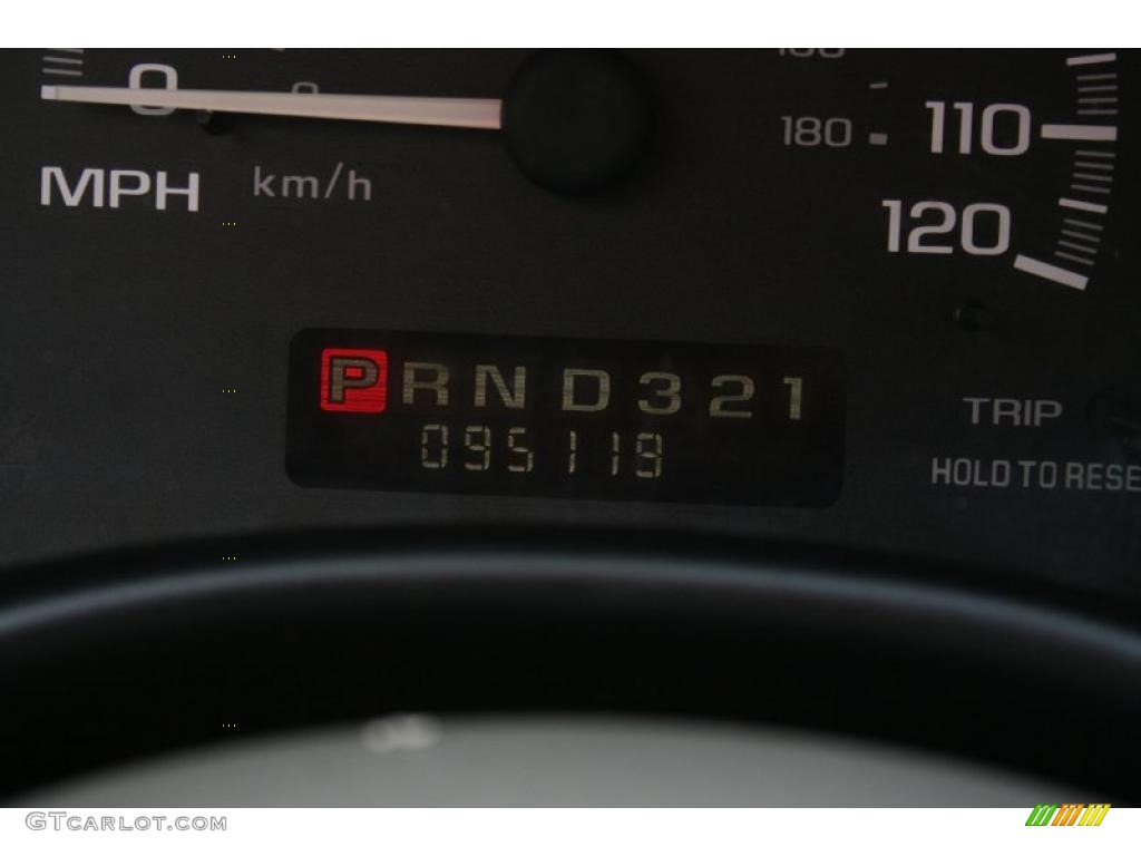 1998 Malibu Sedan - Medium Opal Blue Metallic / Light Gray photo #25