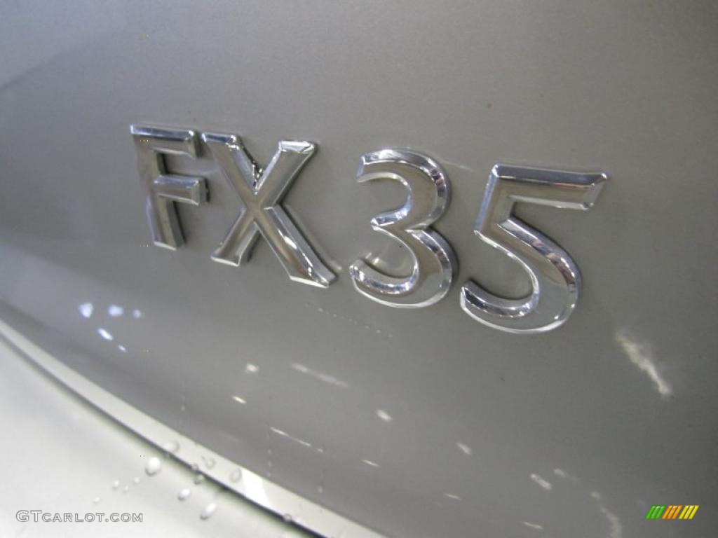2005 Infiniti FX 35 AWD Marks and Logos Photos