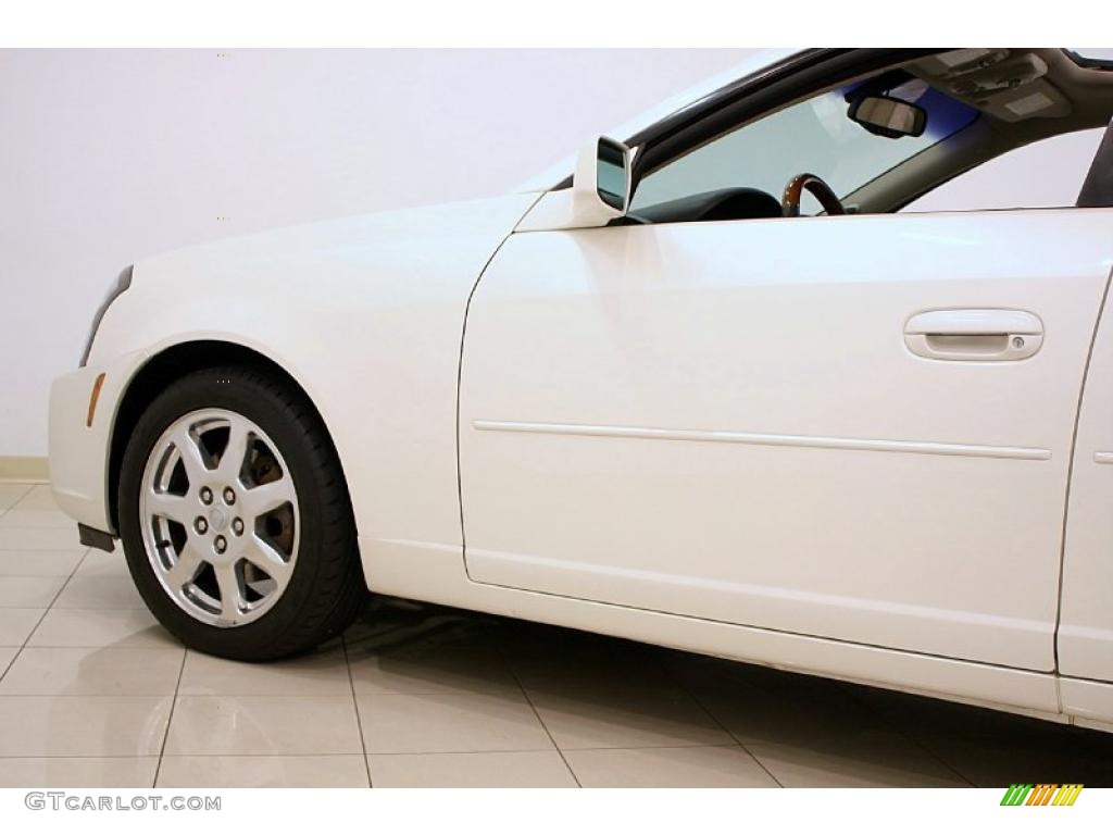 2003 CTS Sedan - White Diamond / Light Neutral photo #28