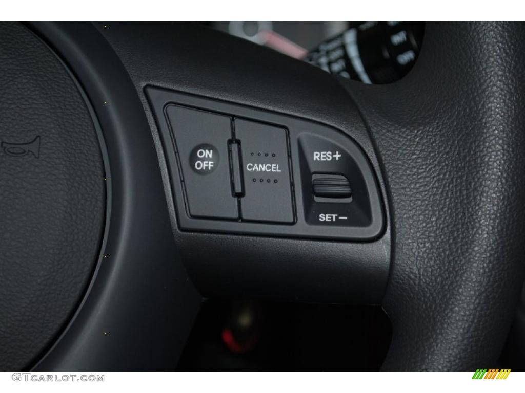 2011 Kia Forte EX 5 Door Controls Photo #38702339