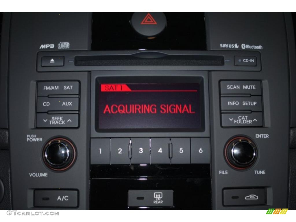 2011 Kia Forte EX 5 Door Controls Photo #38702443