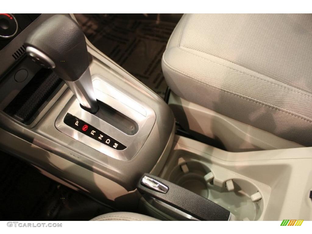 2010 Saturn VUE XE 4 Speed Automatic Transmission Photo #38703791