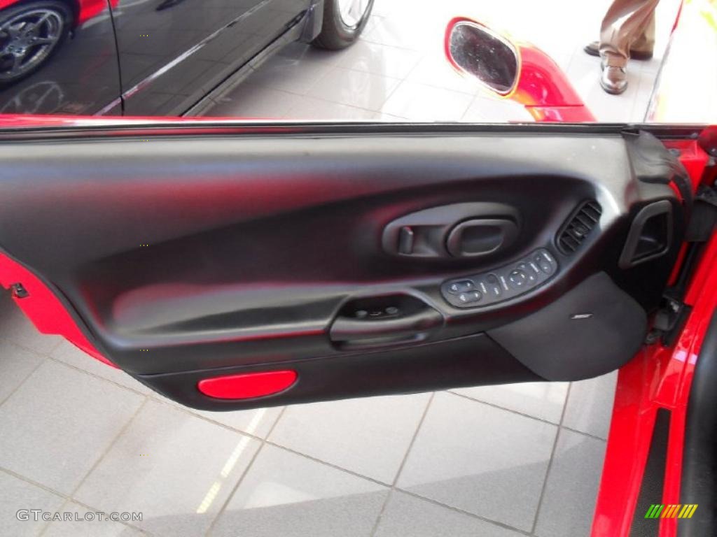 2000 Chevrolet Corvette Coupe Black Door Panel Photo #38704551