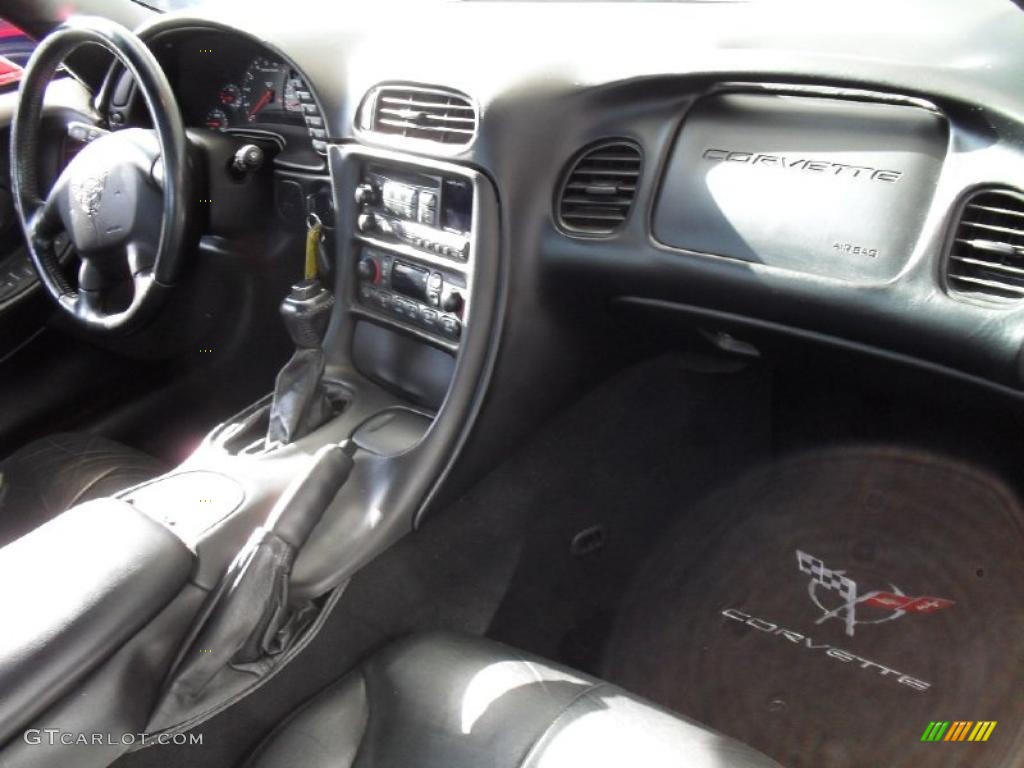 2000 Chevrolet Corvette Coupe Black Dashboard Photo #38704619