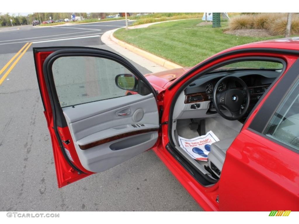 2009 3 Series 328xi Sedan - Crimson Red / Grey photo #13