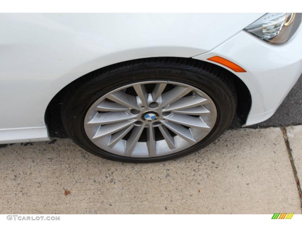 2009 3 Series 335xi Sedan - Alpine White / Beige photo #9