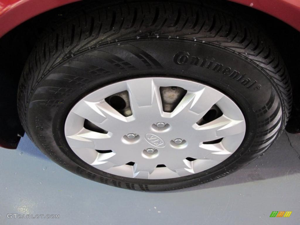 2005 Kia Optima LX Wheel Photo #38708607