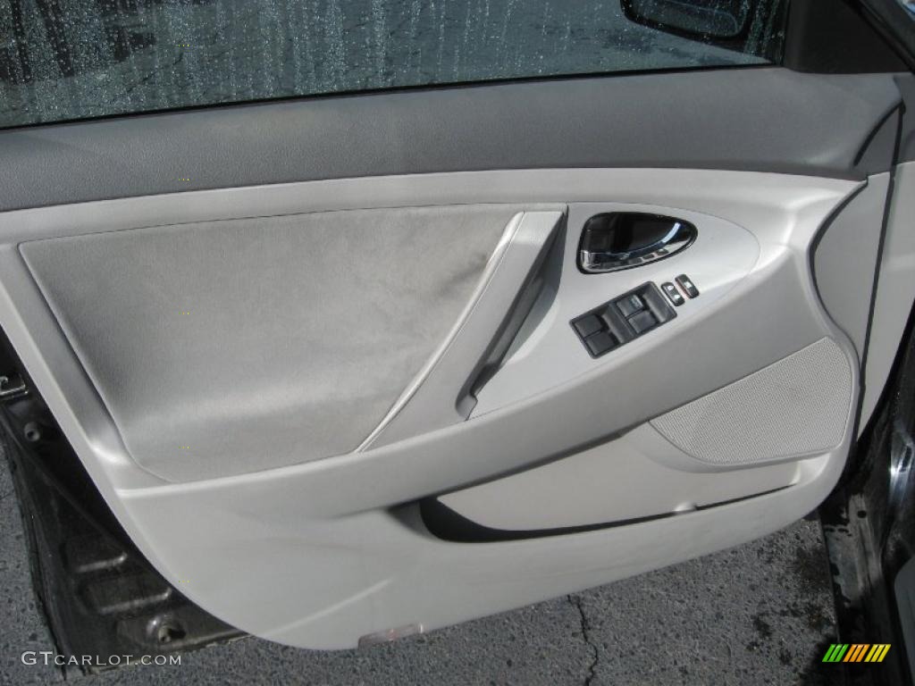 2007 Camry Hybrid - Black / Ash photo #10