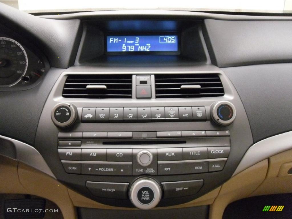 2011 Honda Accord LX-P Sedan Controls Photo #38709707