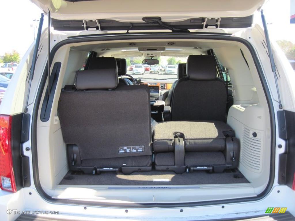 2011 Cadillac Escalade Platinum AWD Trunk Photo #38709979
