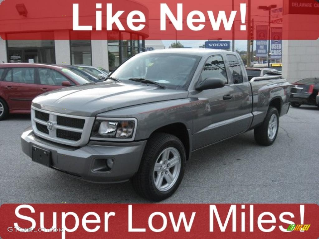 Mineral Gray Metallic Dodge Dakota