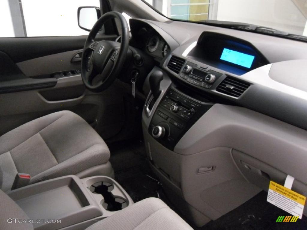 2011 Honda Odyssey EX Controls Photo #38711303