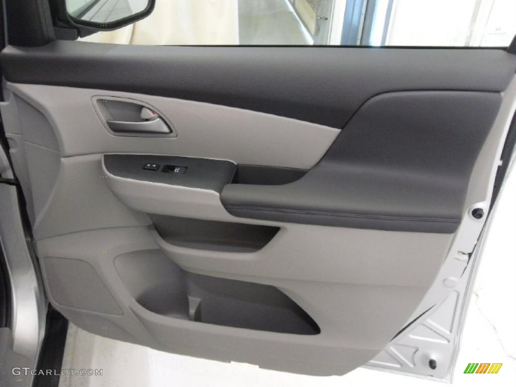 2011 Honda Odyssey EX Door Panel Photos