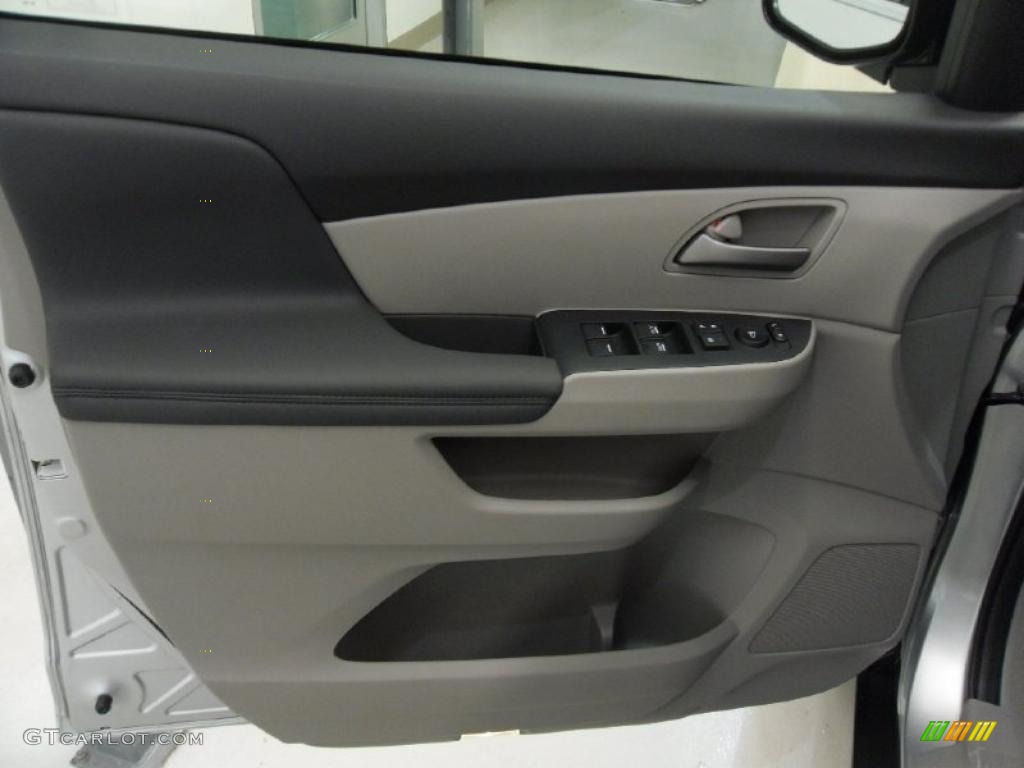 2011 Honda Odyssey EX-L Gray Door Panel Photo #38711563