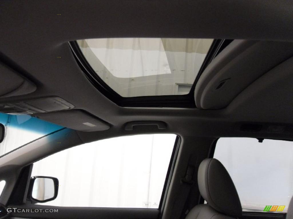 2011 Honda Odyssey EX-L Sunroof Photos