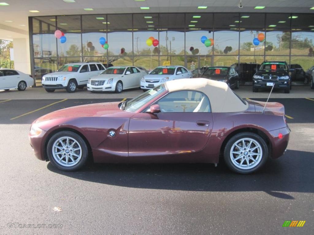 2004 Z4 2.5i Roadster - Merlot Red Metallic / Beige photo #2