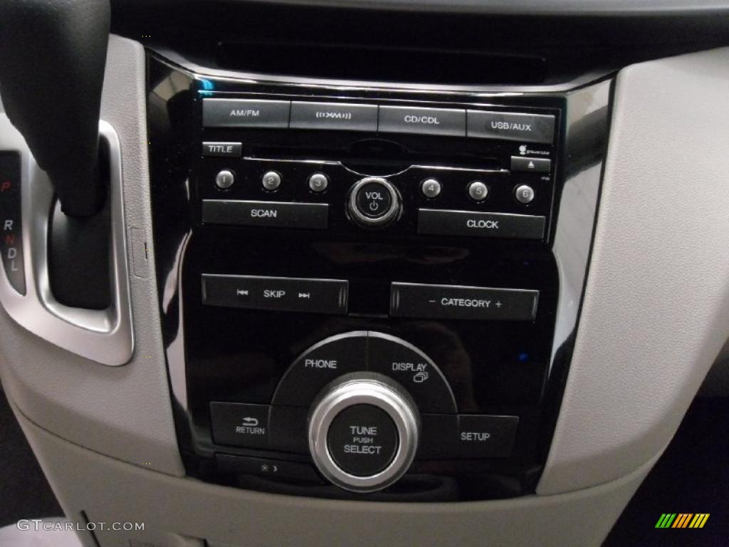2011 Honda Odyssey EX-L Controls Photo #38711687