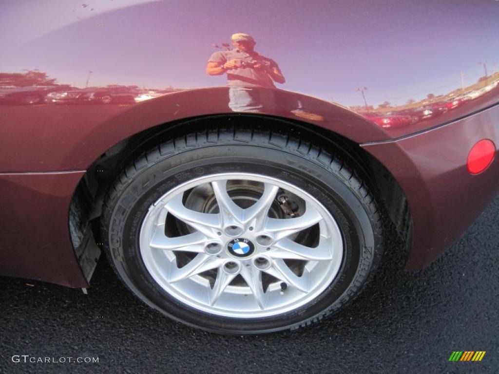 2004 Z4 2.5i Roadster - Merlot Red Metallic / Beige photo #10