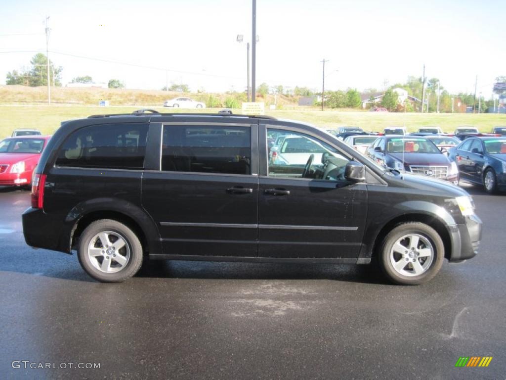 2010 Grand Caravan SXT - Brilliant Black Crystal Pearl / Dark Slate Gray/Light Shale photo #6