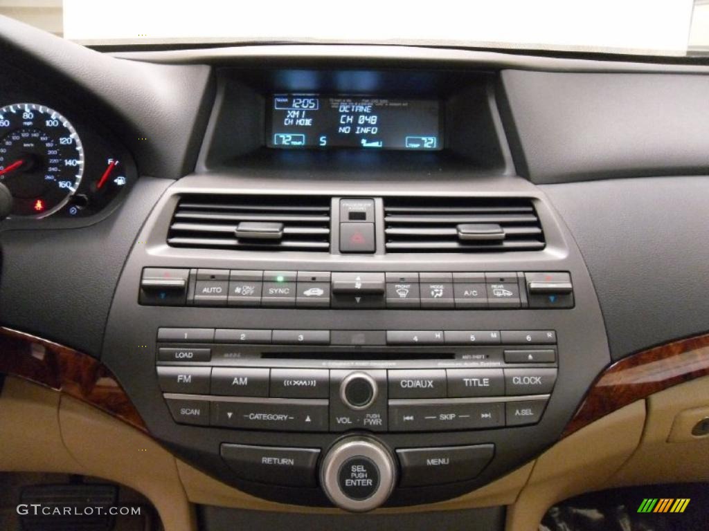 2011 Honda Accord EX-L Sedan Controls Photo #38712695