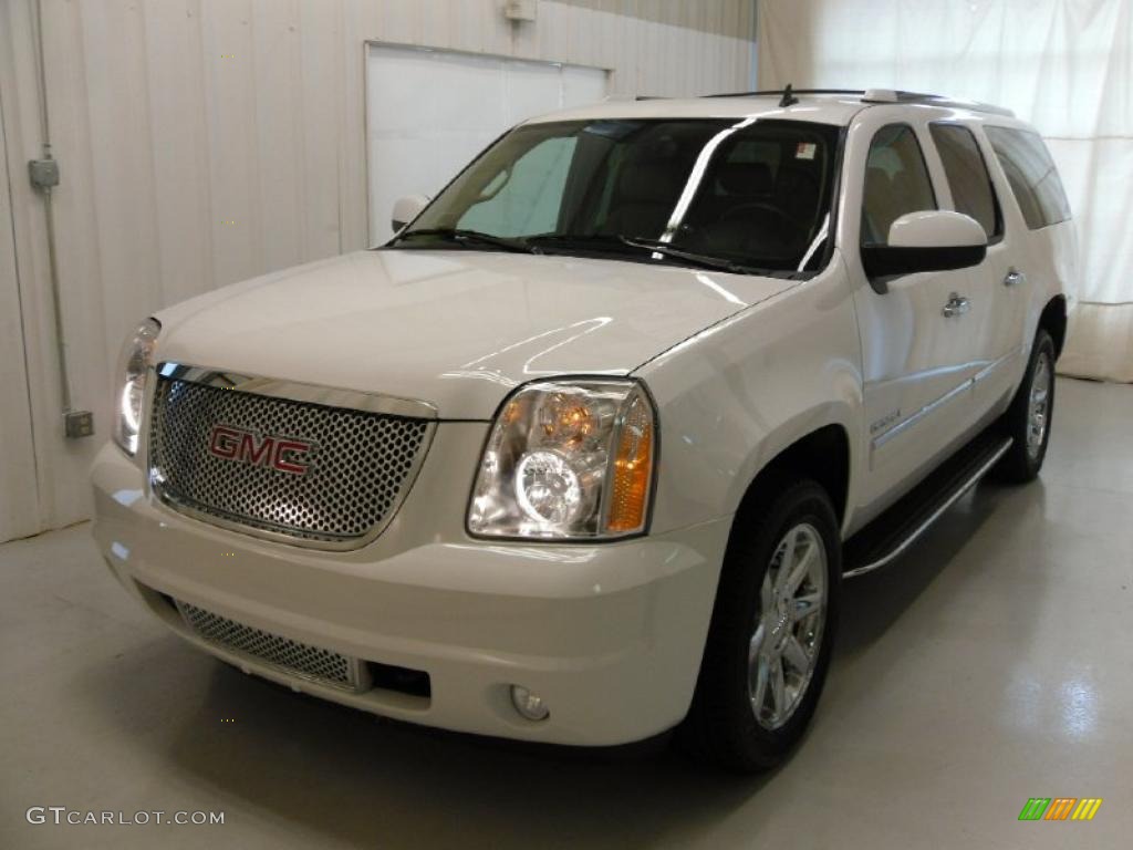 2010 Yukon XL Denali AWD - Summit White / Cocoa/Light Cashmere photo #1