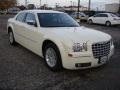 Cool Vanilla White - 300 Touring Photo No. 3