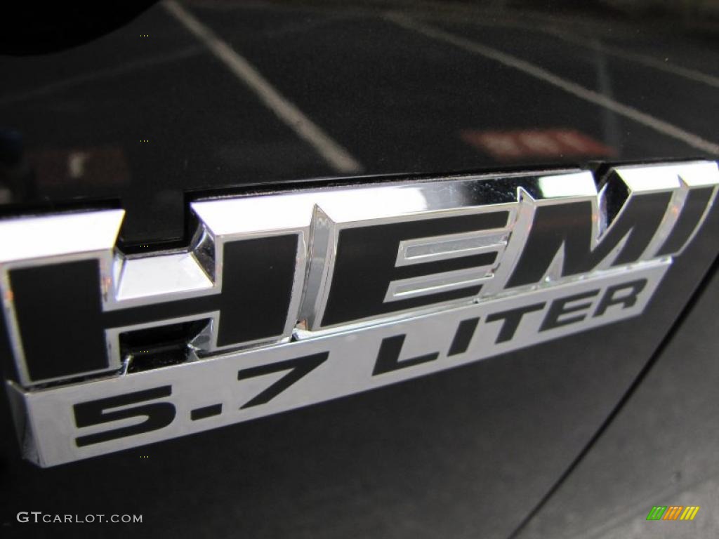 2011 Ram 1500 SLT Outdoorsman Crew Cab 4x4 - Brilliant Black Crystal Pearl / Dark Slate Gray/Medium Graystone photo #6