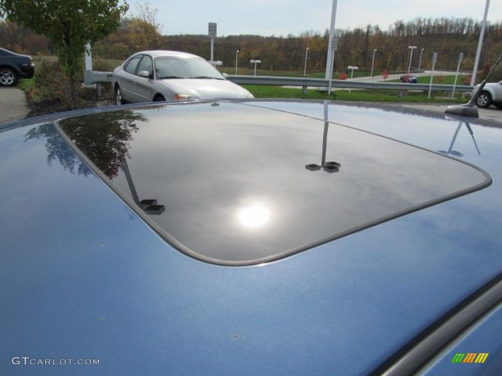 2009 Fusion SE - Sport Blue Metallic / Alcantara Blue Suede/Charcoal Black Leather photo #5