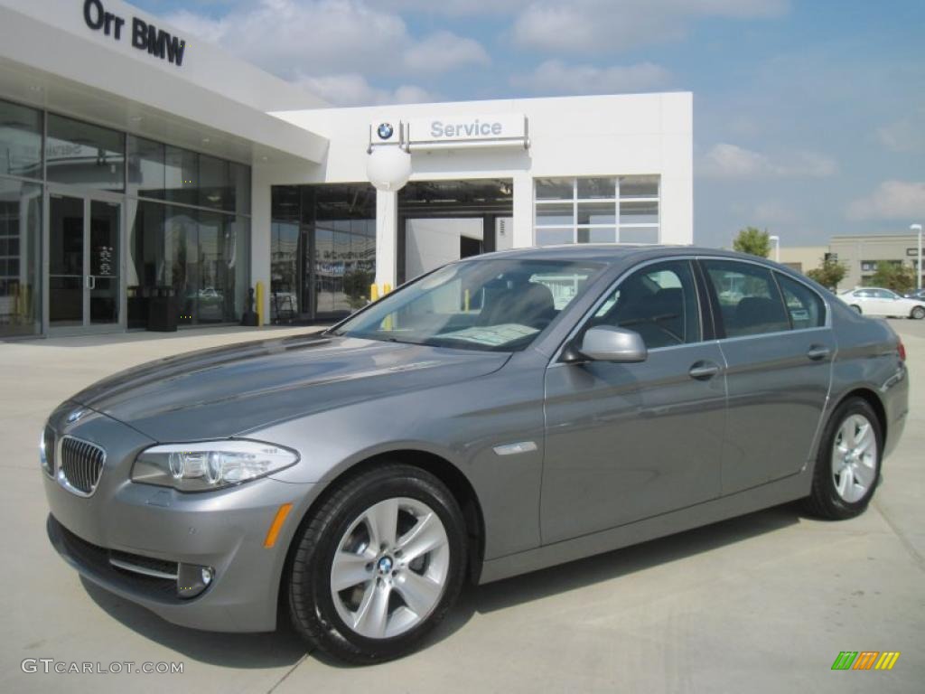 2011 5 Series 528i Sedan - Space Gray Metallic / Black photo #1