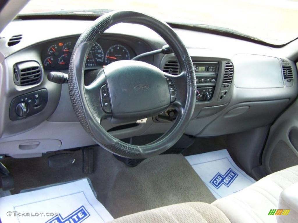 1998 Ford F150 XLT SuperCab Medium Graphite Dashboard Photo #38716931