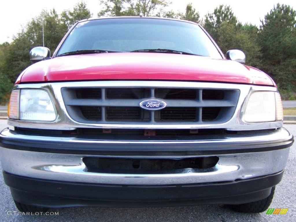 1998 F150 XLT SuperCab - Bright Red / Medium Graphite photo #15