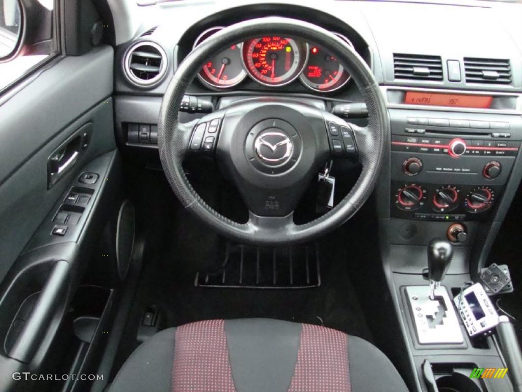 2004 Mazda MAZDA3 s Sedan Black/Red Steering Wheel Photo #38720347