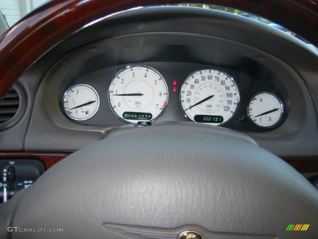 2002 Chrysler 300 M Sedan Gauges Photo #38720379