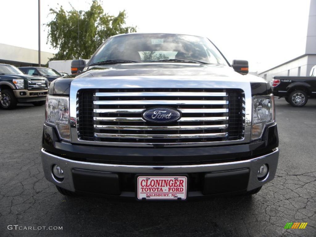 2010 F150 XLT SuperCab - Tuxedo Black / Medium Stone photo #7