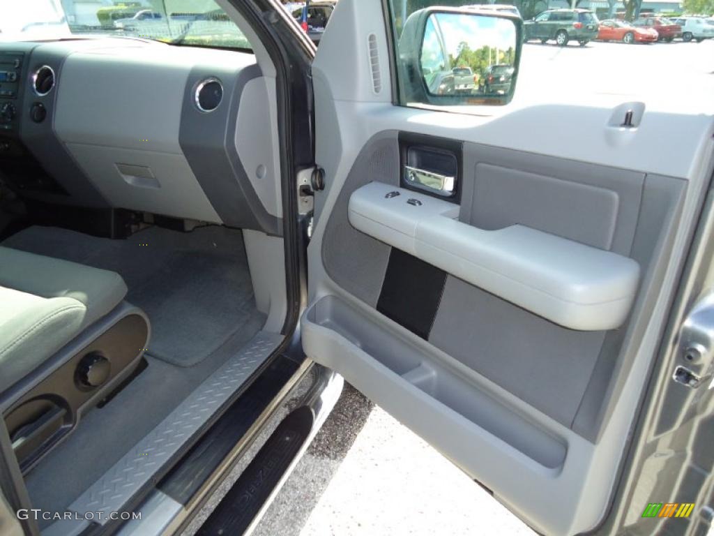 2005 F150 XLT SuperCrew 4x4 - Dark Shadow Grey Metallic / Medium Flint Grey photo #18
